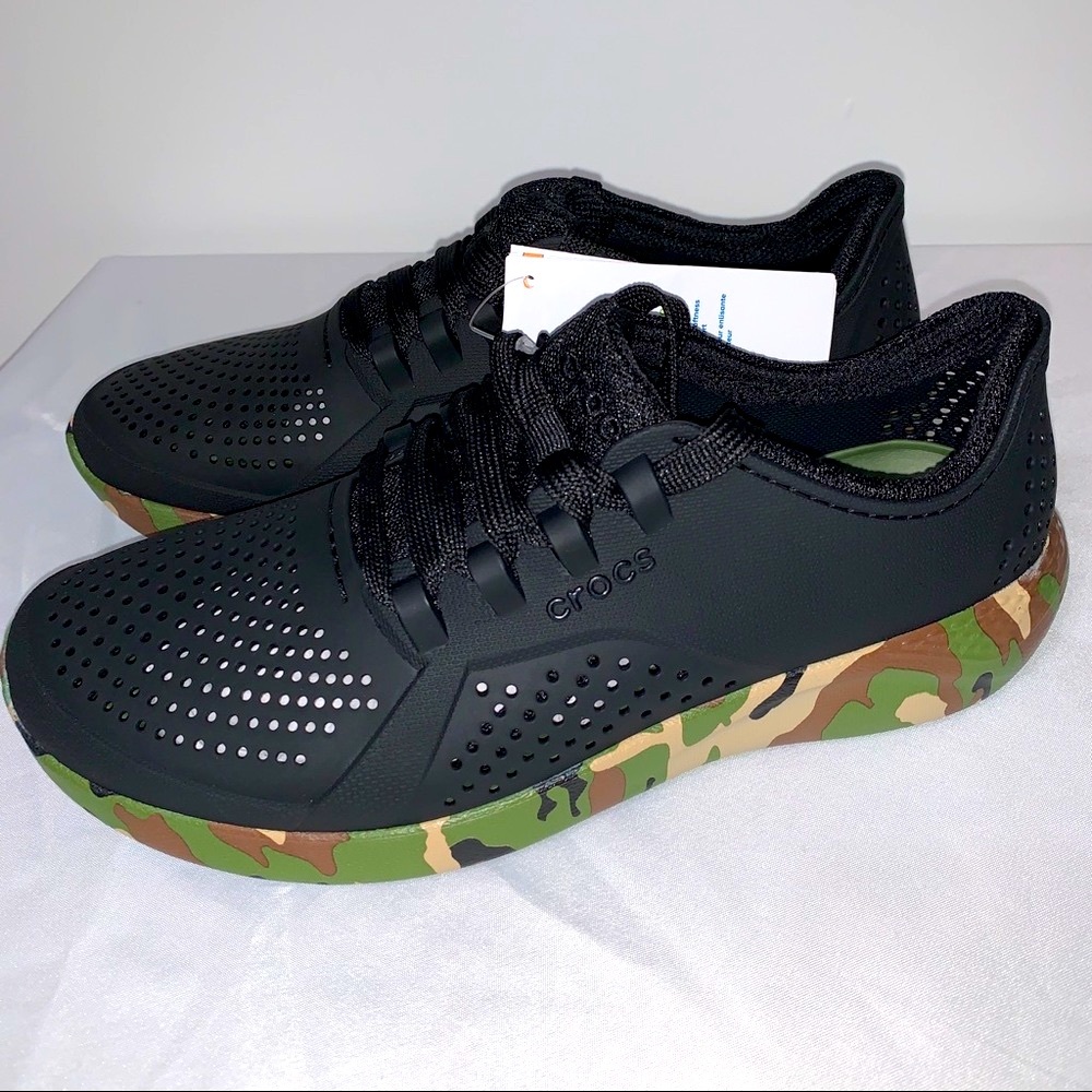 Women Crocs Literide Camo print pacer